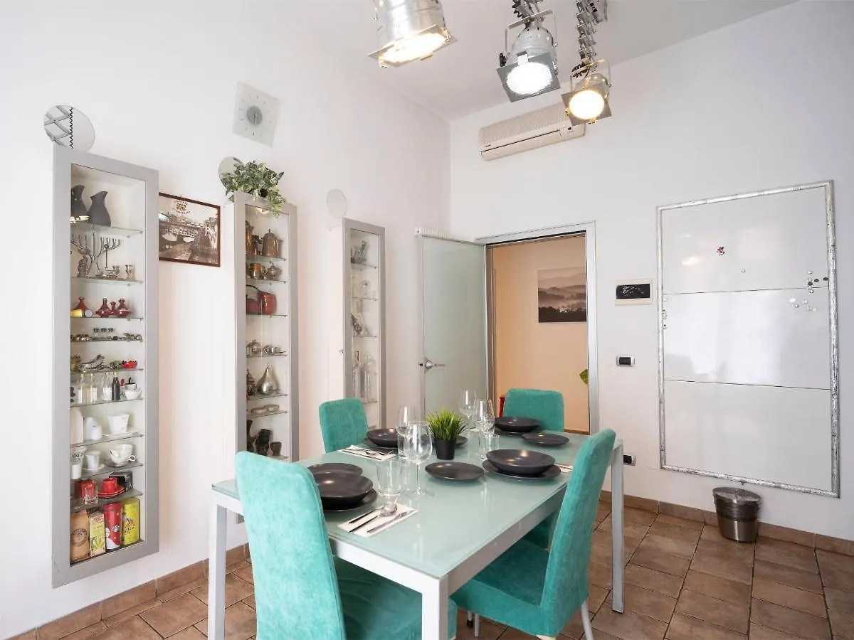 Stazione SmnArt House 피렌체 0*,
