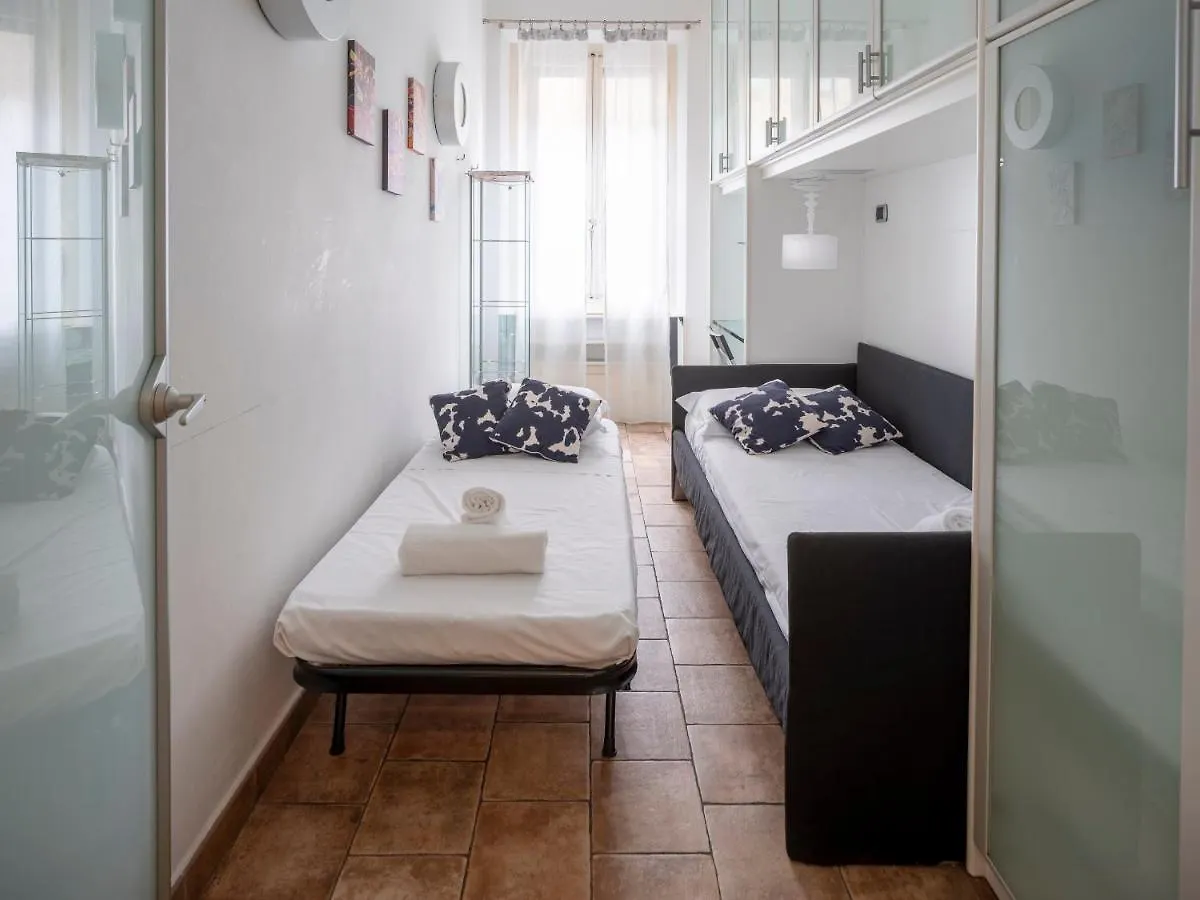 Stazione SmnArt House Florence 0*,  Italy